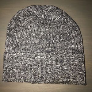 Lululemon beanie grey